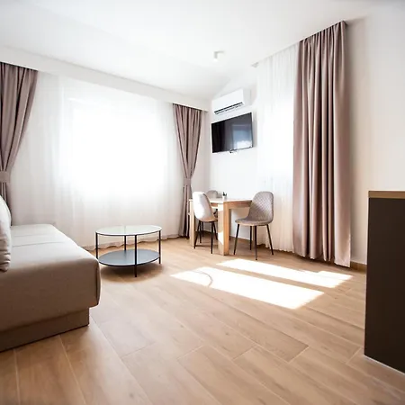 Vendégház Sirena - Modern With Free Parking