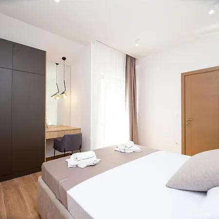 Sirena - Modern With Free Parking Budva