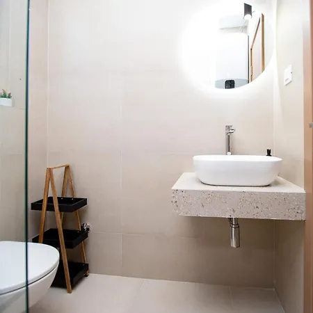 Sirena - Modern With Free Parking Budva